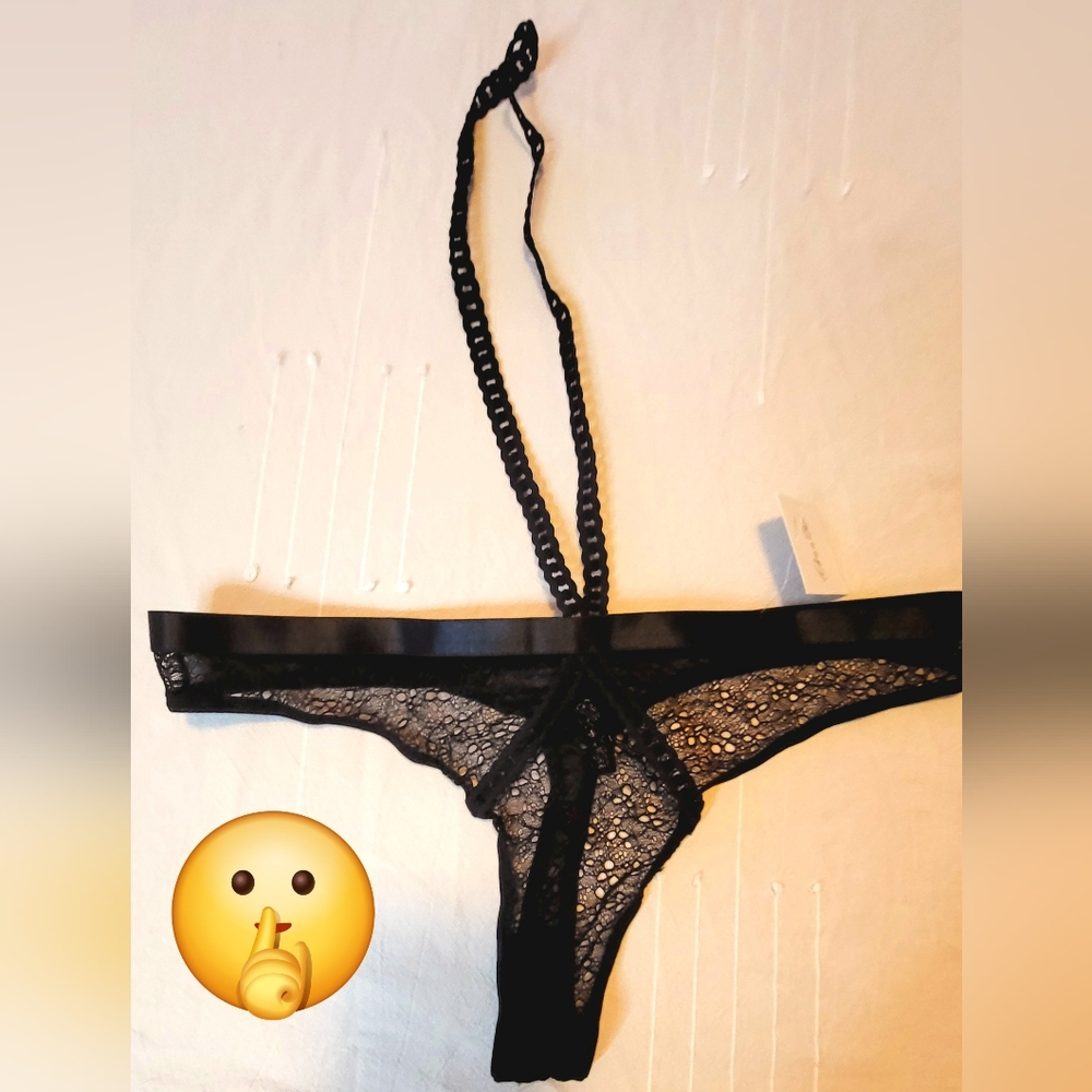 BNWT Bubble Lace and Chain Elastic Thong